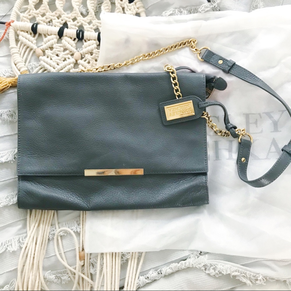 Vintage Badgley Mischka envelope crossbody